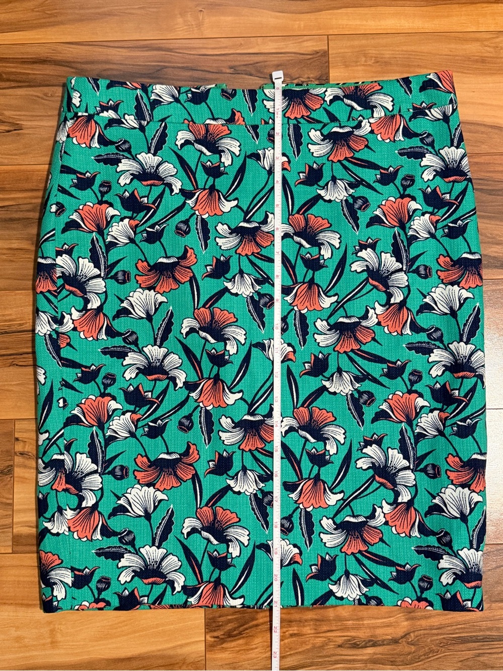 J Crew Floral Pencil Skirt in Emerald Green - Picture 5 of 7